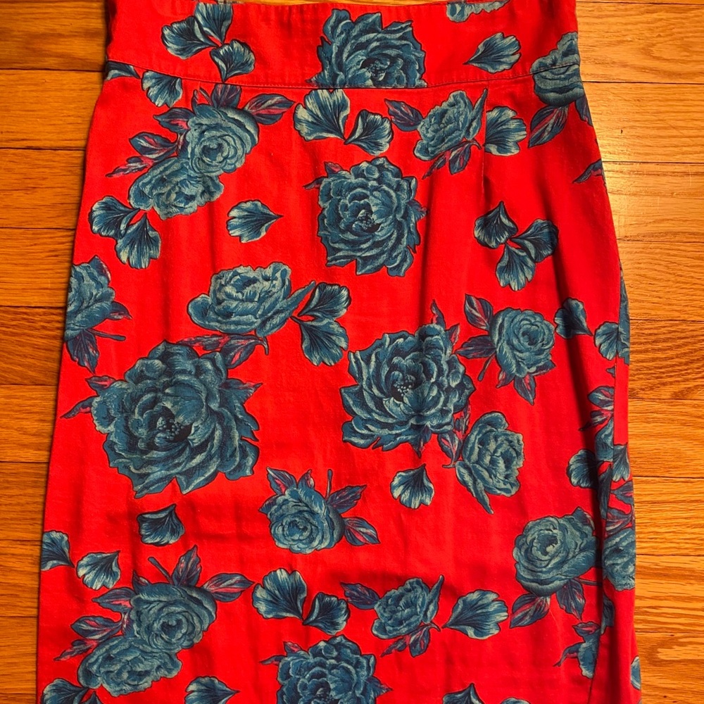 PUG Blue rose pencil skirt